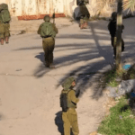 اقتحام الاحتلال لبلدة الخضر وحصار مدرسة ثانوية مع اعتقال شاب