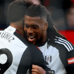 فولهام يحقق الفوز علي مانشستر يونايتد في مباراة مثيرة