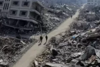 إسرائيل تستهدف جنوب ووسط غزة وتخلف شهداء وجرحى