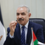 اشتية: الهجوم الوحشي على الفقراء يستوجب وقف العنف فورًا