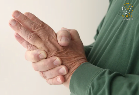 الأسباب المحتملة للشعور بالوخز في اليد