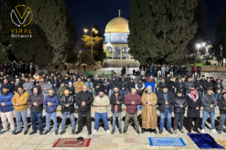 الاحتلال يعيق المصلين في طريقهم إلى المسجد الأقصى