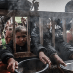 تأخر وصول أول سفينة مساعدات إلى ميناء غزة