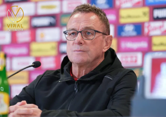 مدرب النمسا يستبعد ثلاثة لاعبين بعد ترديدهم هتافات معادية للمثليين