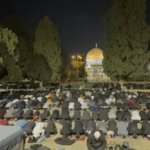 55 ألف مسلم يؤدون صلوات العشاء والتراويح في المسجد الأقصي