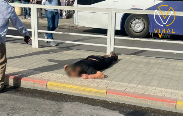 إصابة إسرائيليين في هجوم طعن واستشهاد المنفذ