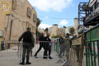 انسحاب الاحتلال من نابلس يتزامن مع اقتحامات في الخليل