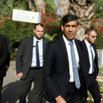 مئات القضاة يدعون الحكومة البريطانية لوقف توريد الأسلحة إلى إسرائيل