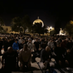 25 ألف مصلٍ يؤدون صلاتي العشاء والتراويح في المسجد الأقصى