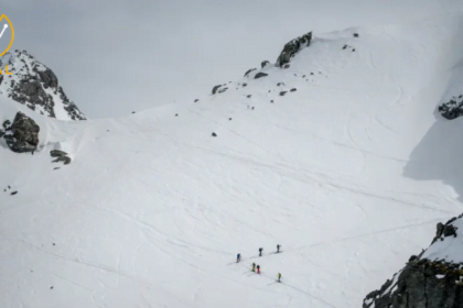 انهيار جليدي يهز جبال الألب ويخلف ضحايا ومفقودين