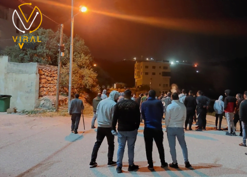 مستوطنون يشنون هجوماً على قرية برقة