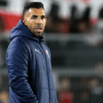 نجم الكرة الأرجنتيني ينقل إلى المستشفى بسبب مشاكل صحية