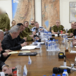 الكابنيت يدعم مبادرة جديدة لدفع صفقة الأسرى قدمًا