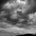 توقعات بأجواء باردة وممطرة حتى منتصف الأسبوع