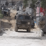 الاحتلال يشن حملات دهم واعتقالات بالضفة الغربية