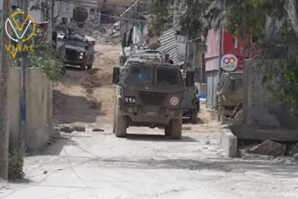 الاحتلال يشن حملات دهم واعتقالات بالضفة الغربية