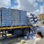 اعتداء مستوطنين على شاحنات إغاثة متجهة إلى غزة