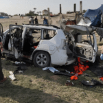 منظمة حقوقية تدعو لمحاسبة المسؤولين عن استهداف عمال الإغاثة في غزة