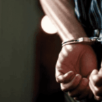 الشرطة تلقي القبض على اثنين مشتبه بهما في حادث سطو