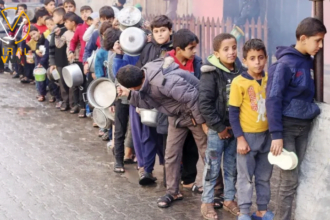 آلاف الأطفال في غزة مهددون بالموت جوعًا