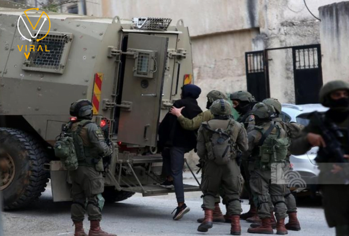 اعتقال 60 مواطنًا فلسطينيًا من الضفة الغربية صباح اليوم
