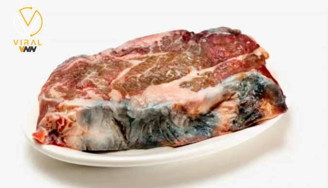 طبيب يكشف علامات الفساد في لحم الأضحية