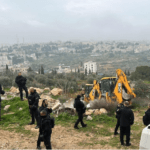 تدمير 17 منزلاً بواسطة جرافات الاحتلال في القدس والضفة