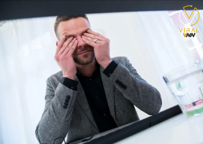 أسباب زيادة إفراز الدموع وكيفية التعامل معها