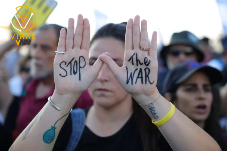 اعتقال متظاهرين يطالبون بصفقة تبادل من قبل الشرطة الإسرائيلية