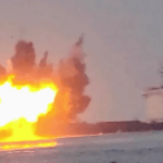 استهداف سفينة تجارية قبالة سواحل الحديدة في اليمن