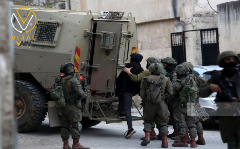 اعتقال 25 فلسطينيًا من الضفة الغربية
