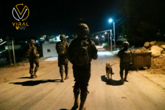 اشتباكات في مخيم طولكرم وشهيد في غارة إسرائيلية على نابلس