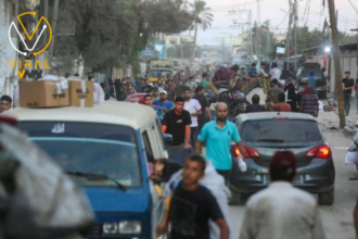 آلاف المدنيين من دير البلح يواجهون التهجير إثر أوامر الإخلاء الجديدة من الاحتلال