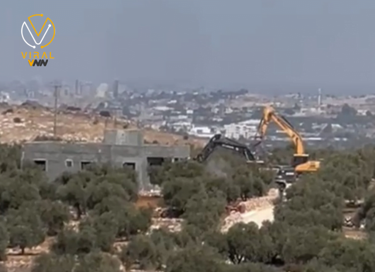 هدم منزل قيد الإنشاء على يد الاحتلال غرب سلفيت