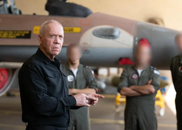 غالانت يتفقد القوات العسكرية تمهيداً لاجتياح لبنان