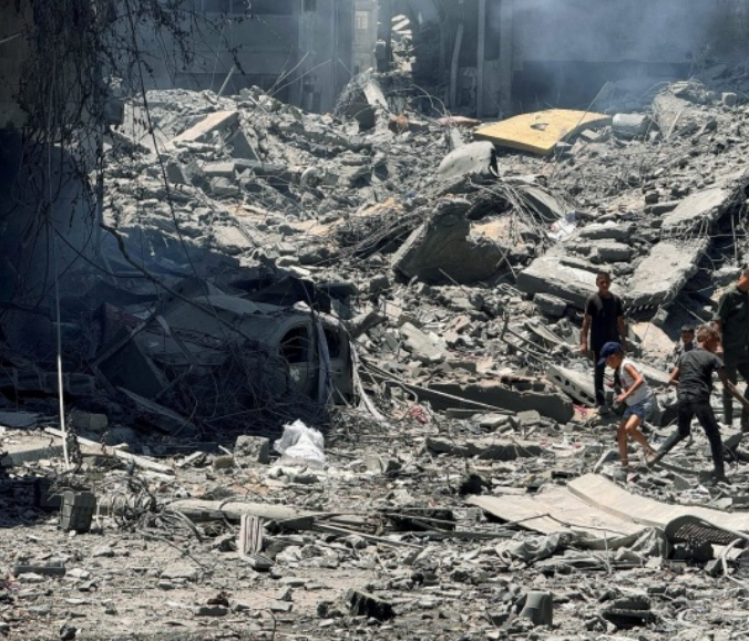 الاحتلال يستهدف مناطق عدة في قطاع غزة