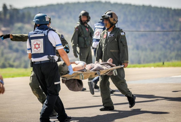 قوات الاحتلال تعلن إصابة 4 جنود في مخيم بلاطة