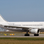 إيران تستمر في إلغاء الرحلات الجوية في جميع أنحاء البلاد