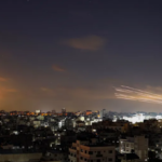 كتائب القسام تعلن عن هجوم صاروخي على تل أبيب