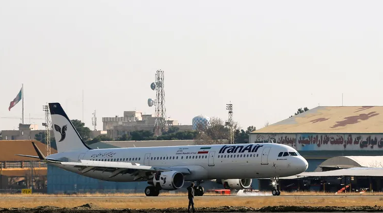 إيران تقرر إيقاف الرحلات