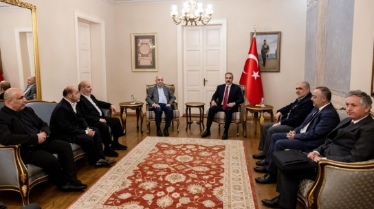 وفد من حماس يجري محادثات مع وزير الخارجية التركي في اسطنبول