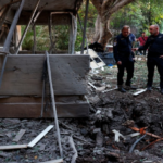 حزب الله يقصف مواقع عسكرية وأحياء سكنية في شمال إسرائيل