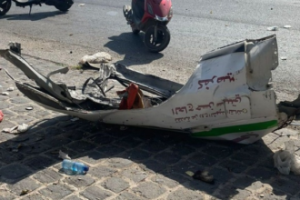 استشهاد مسعف وإصابة اثنين في غارة على سيارة إسعاف في لبنان