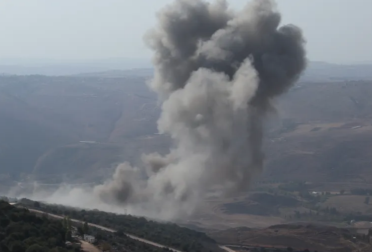 استهداف حيفا والجولان بصواريخ وغارات على جنوب لبنان