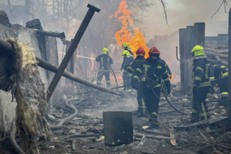 6 قتلى في قصف روسي على زابوريجيا مع إسقاط صواريخ ومسيرات