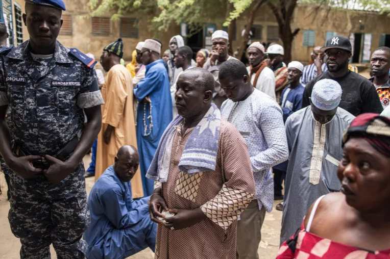 بدء الانتخابات البرلمانية في السنغال