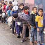 سوء التغذية يهدد حياة مليون و100 ألف طفل في غزة