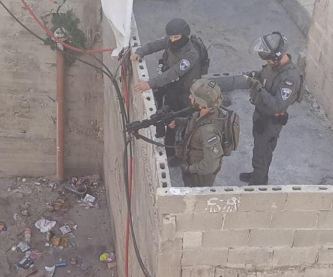 الاحتلال يصدر أوامر هدم في العيسوية