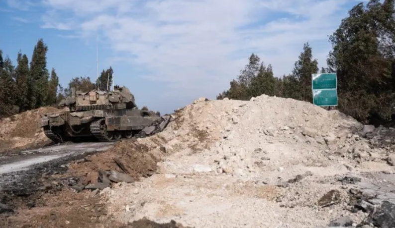 قوات الاحتلال تدخل عمق الأراضي السورية على مسافة 25 كم من دمشق