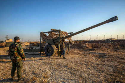 المعارضة تفرض سيطرتها على مدينة دير الزور بالكامل في الشرق السوري